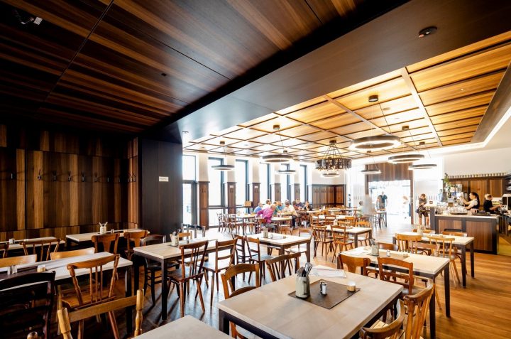 SG Museum der Bayrischen Geschichte Wirtshaus CoCo Furnier