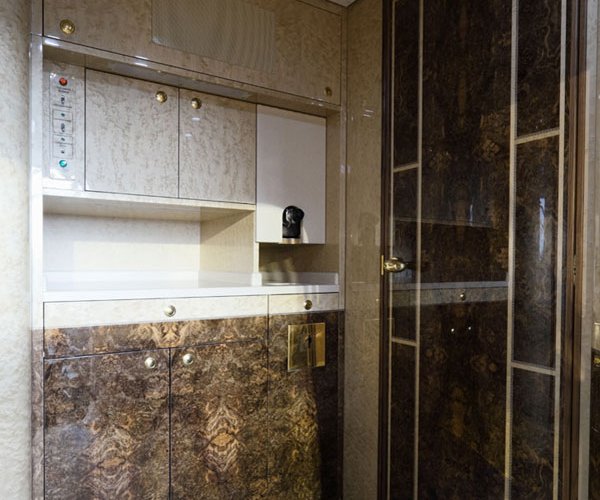 Schorn und Groh Holz in Helikopter